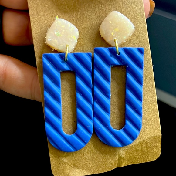 Monticello clay earrings - Picture 1 of 1